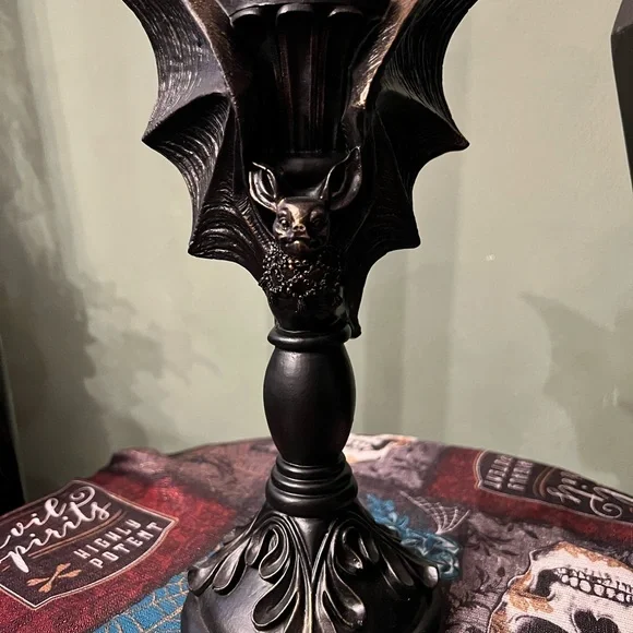 Bat Candle Holder - Picture 10 of 10